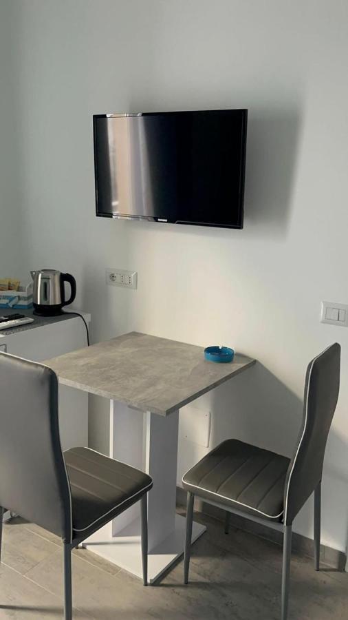 Anyma Home Crotone Buitenkant foto