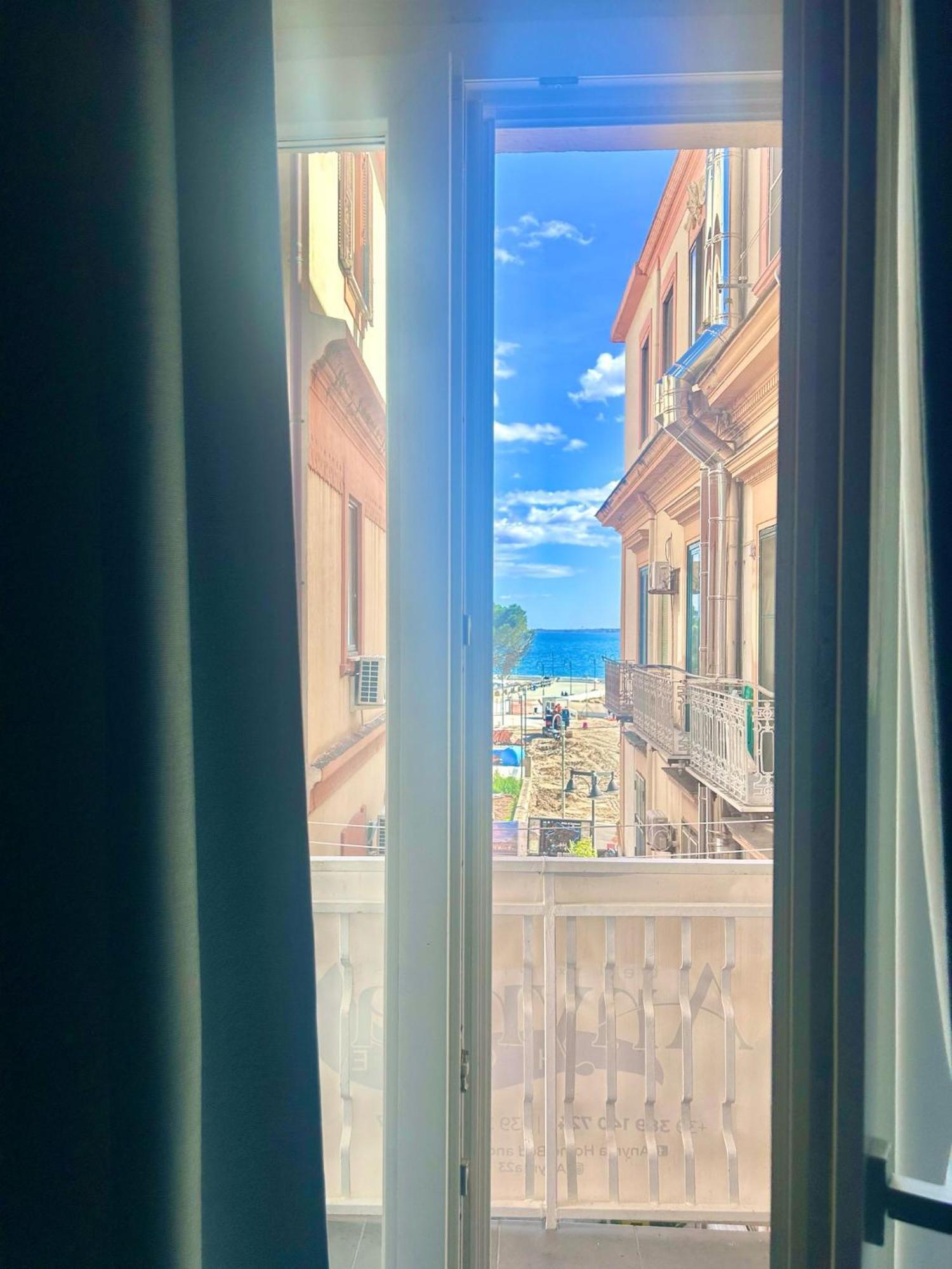 Anyma Home Crotone Buitenkant foto