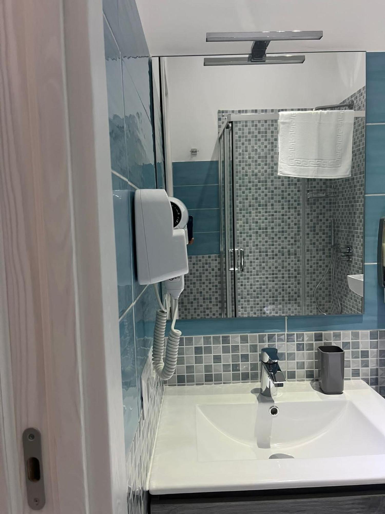 Anyma Home Crotone Buitenkant foto